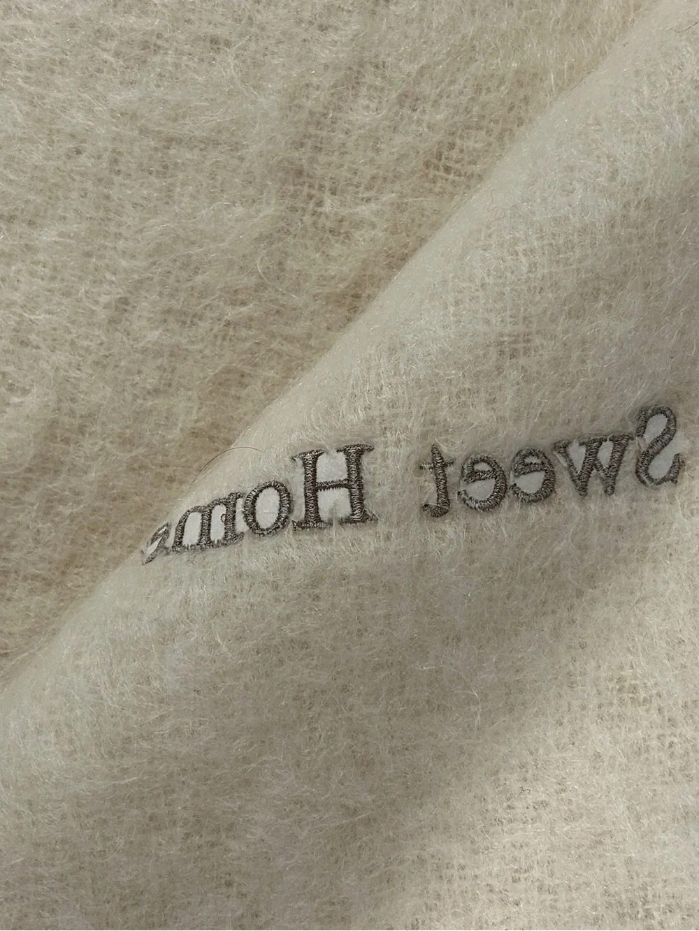 Cream 'Home Sweet Home' Decorative Throw Blanket